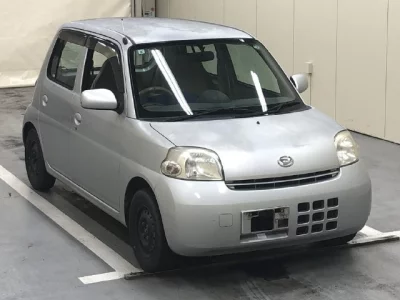 Daihatsu Esse  с аукциона в Японии