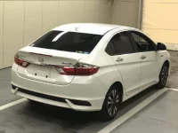 Honda GRACE лот № 1471 оценка   с аукциона в Японии 3