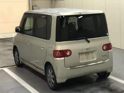 Daihatsu TANTO  с аукциона в Японии