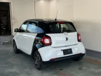 Smart FORFOUR лот № 1005 оценка 4  с аукциона в Японии 1