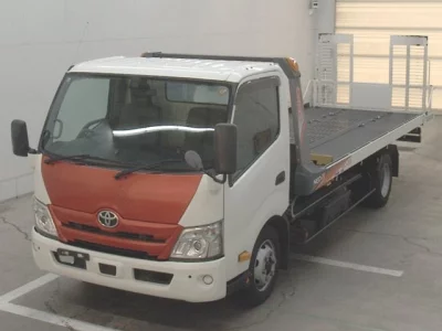 Toyota DYNA  с аукциона в Японии