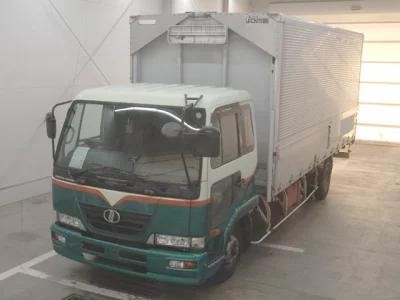 Nissan CONDOR