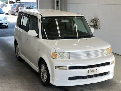 Toyota bB
