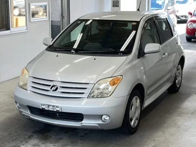 Toyota IST