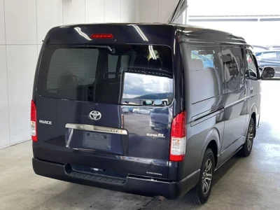 Toyota HIACE VAN  с аукциона в Японии