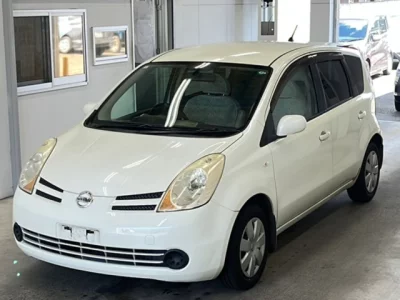 Nissan NOTE  с аукциона в Японии