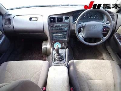 Toyota CRESTA  с аукциона в Японии