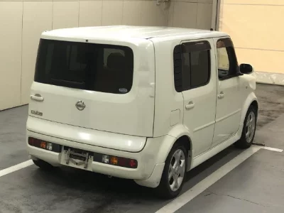 Nissan CUBE  с аукциона в Японии