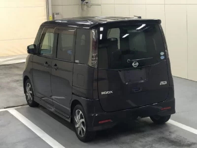 Nissan ROOX  с аукциона в Японии