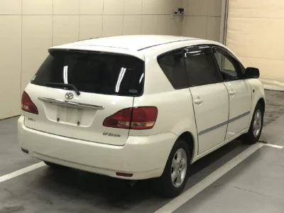 Toyota Ipsum