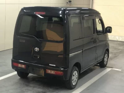 Toyota Pixis Van