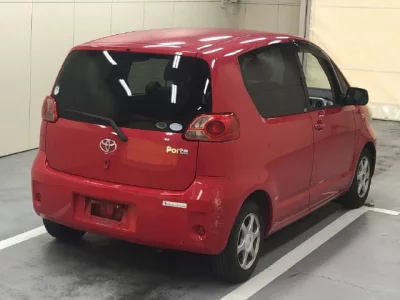 Toyota PORTE  с аукциона в Японии