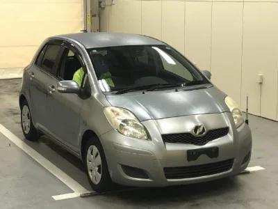 Toyota VITZ  с аукциона в Японии