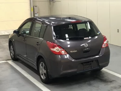 Nissan Tiida