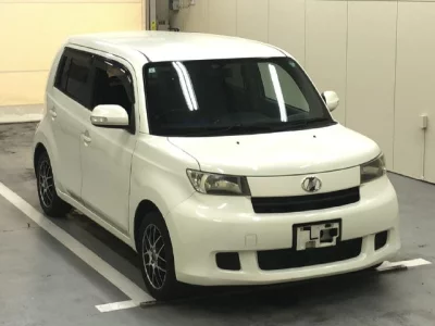 Toyota bB