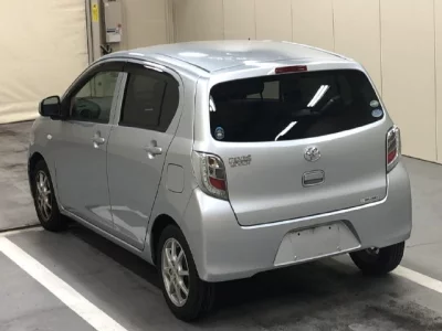 Toyota PIXIS EPOCH  с аукциона в Японии