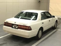Toyota CROWN лот № 6139 оценка R  с аукциона в Японии 3
