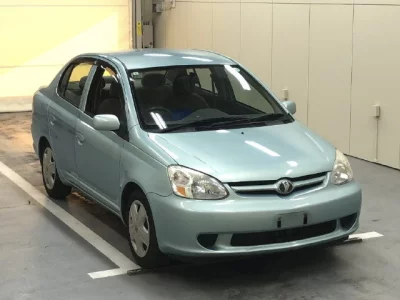 Toyota PLATZ  с аукциона в Японии