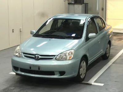 Toyota PLATZ  с аукциона в Японии