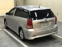 Toyota WISH лот № 6226 оценка 4  с аукциона в Японии 1