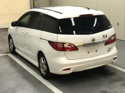 Nissan Lafesta