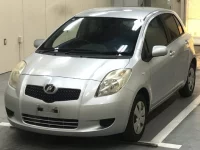 Toyota VITZ лот № 4572 оценка 3.5  с аукциона в Японии 2