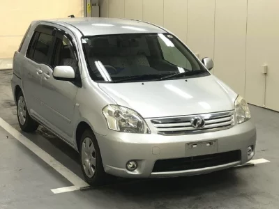 Toyota RAUM  с аукциона в Японии