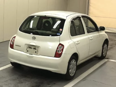 Nissan March