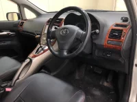 Toyota AURIS лот № 6327 оценка R  с аукциона в Японии 5