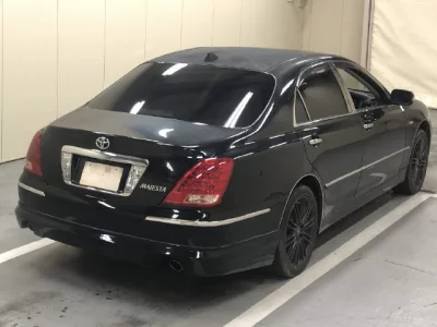 Toyota CROWN  с аукциона в Японии