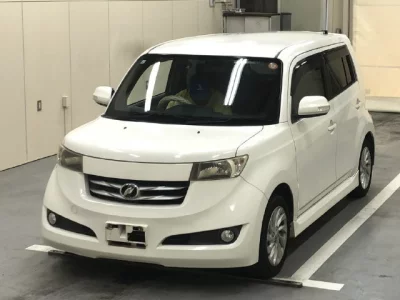 Toyota BB  с аукциона в Японии