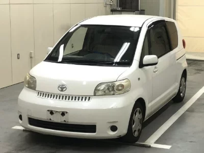 Toyota PORTE  с аукциона в Японии