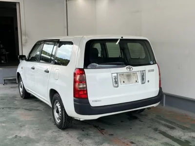 Toyota SUCCEED  с аукциона в Японии