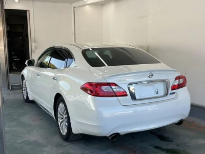 Nissan Cima