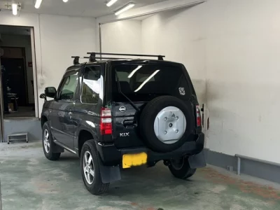 Nissan Kix