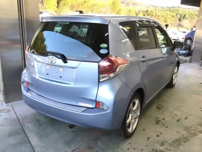 Toyota Ractis