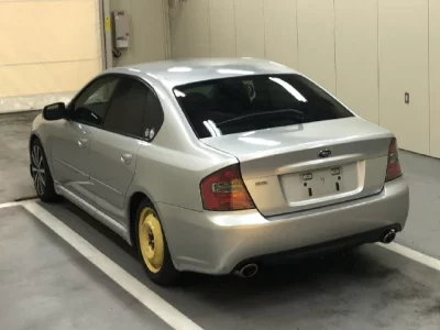 Subaru Legacy B4