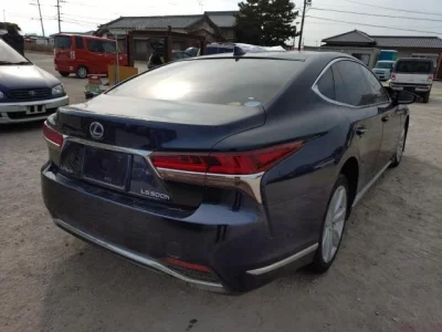 Lexus LS500h