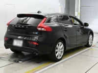 Volvo V40 лот № 38254 оценка 4.5  с аукциона в Японии 1
