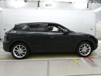 Porsche Cayenne лот № 38009 оценка 4.5  с аукциона в Японии 2