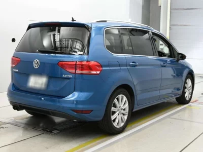 Volkswagen GOLF TOURAN