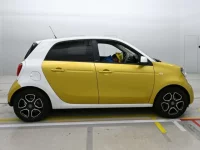 Smart FORFOUR лот № 38074 оценка 4  с аукциона в Японии 2