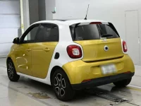 Smart FORFOUR лот № 38074 оценка 4  с аукциона в Японии 5