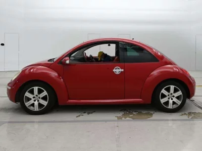 Volkswagen NEW BEETLE