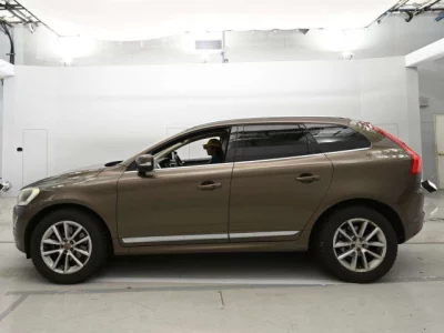 Volvo XC60  с аукциона в Японии