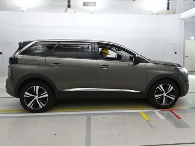Peugeot 5008  с аукциона в Японии