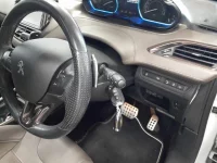 Peugeot 2008 лот № 38058 оценка 3.5  с аукциона в Японии 8