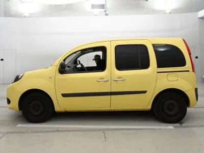 Renault KANGOO  с аукциона в Японии
