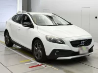 Volvo V40 лот № 38096 оценка 3.5  с аукциона в Японии 4