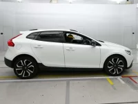Volvo V40 лот № 38187 оценка 4  с аукциона в Японии 2